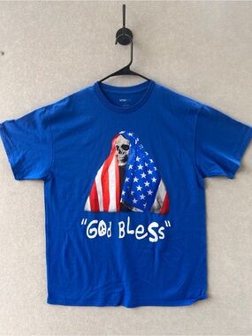 Blue mens tee with skull  new no tags mens size Large #477